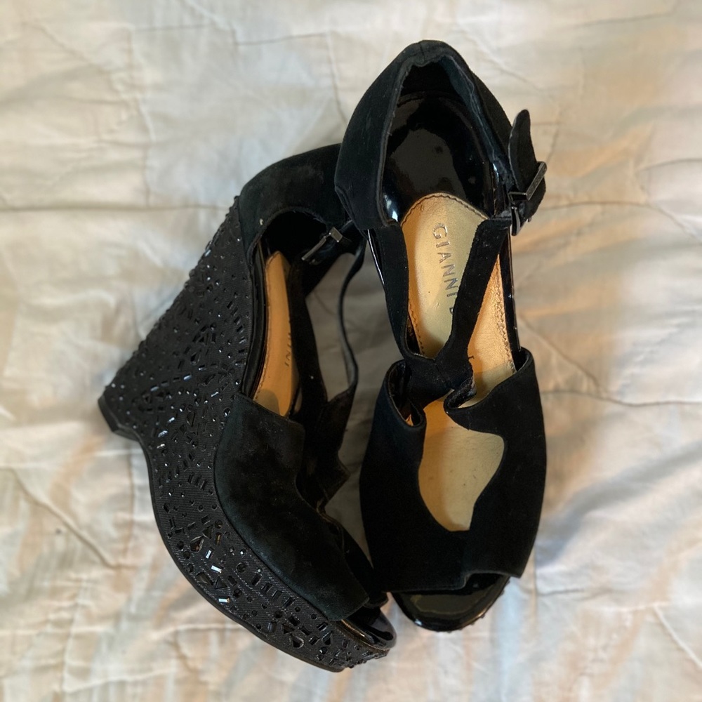 GB jewel wedges